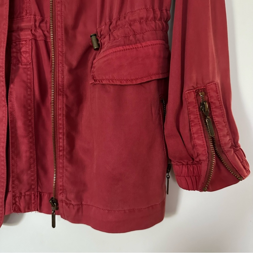 Rustic Red Utility Jacket With Zipper Details - image 4